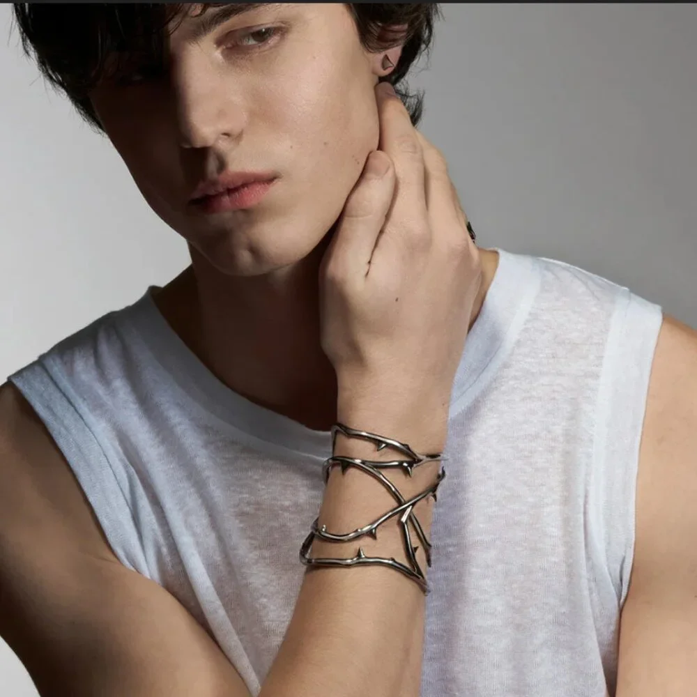 SHAUN LEANE Rose Thorn Cuff Bracelet - Picture 4 of 5